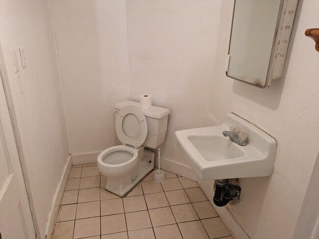 Building Photo - 129 N Johnson Ave