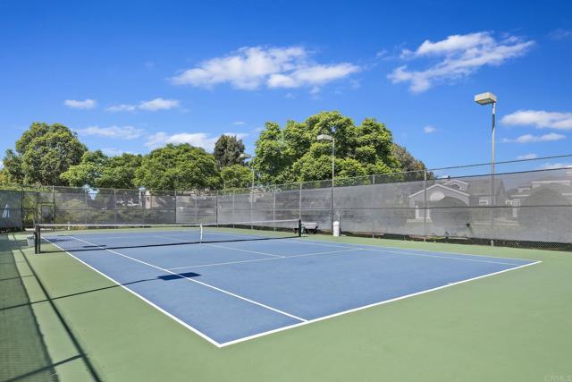 Building Photo - 819 Daphne Ct