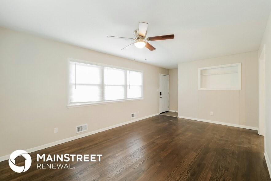 Building Photo - 13113 E 44th Terrace S