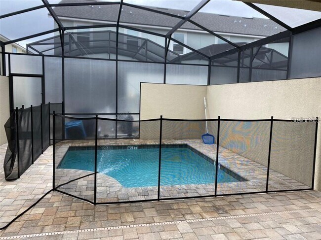 Building Photo - 1529 Carey Palm Cir