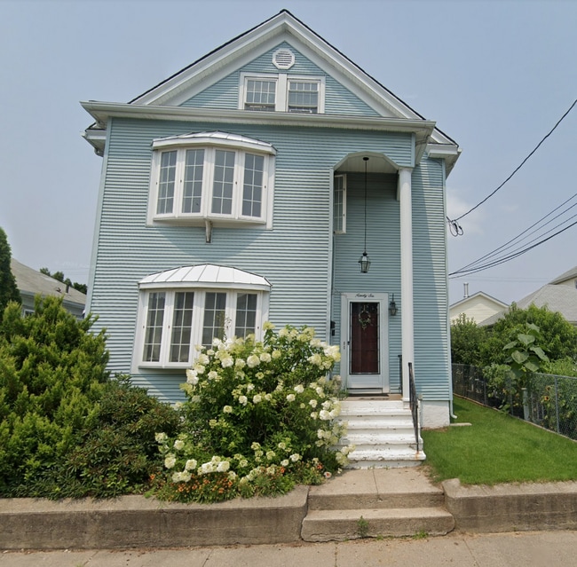 Building Photo - 96 McCabe Ave