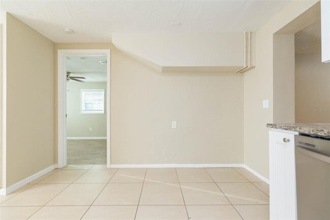 Building Photo - 4506 Grand Central Ave