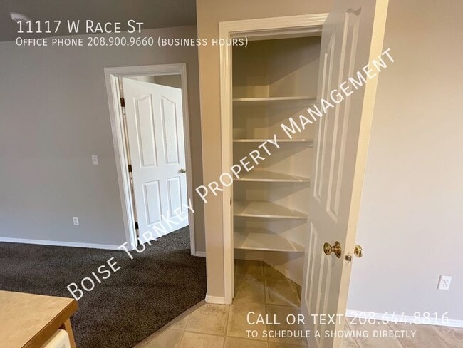 Building Photo - 11117 W Race Ct