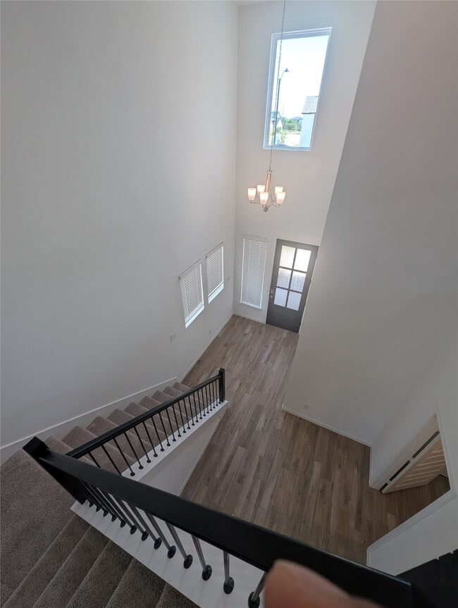 Building Photo - 7323 Blue Gentiana Ln