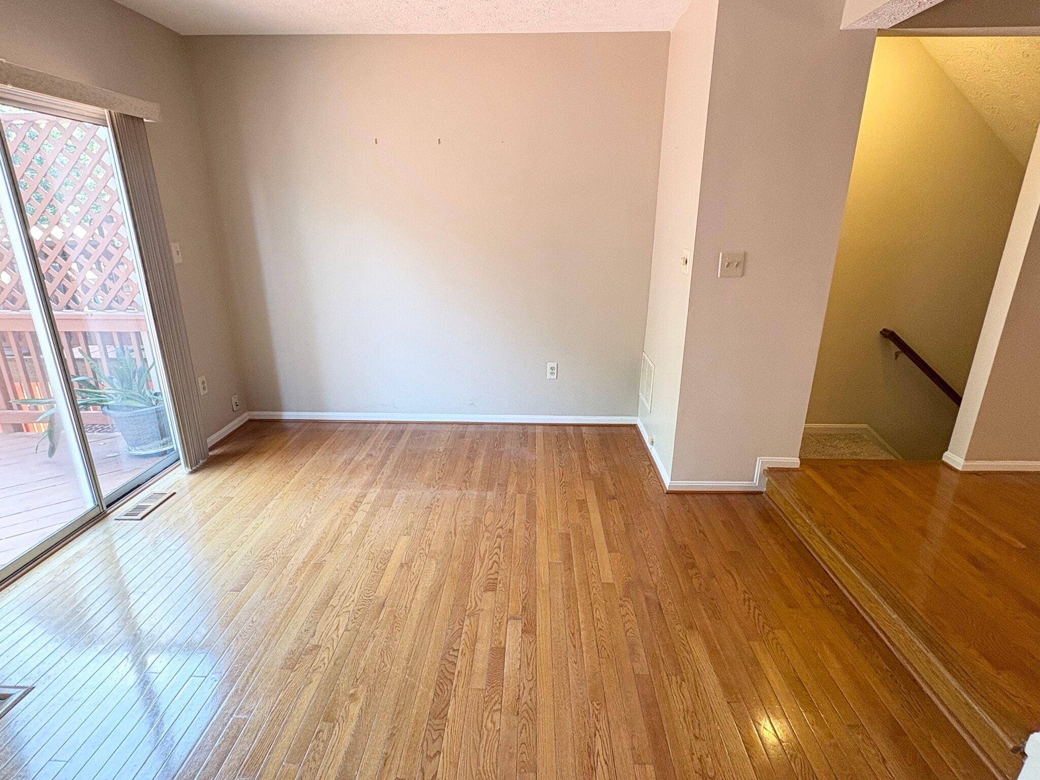 Building Photo - 2510 Smoketree Ln