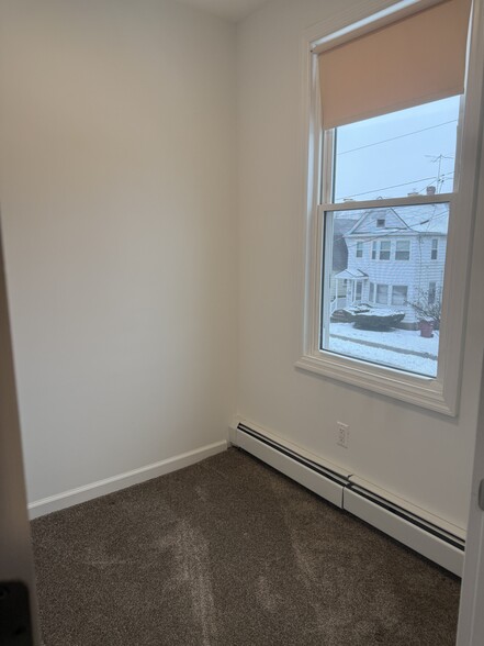 Building Photo - 7 Cortland St