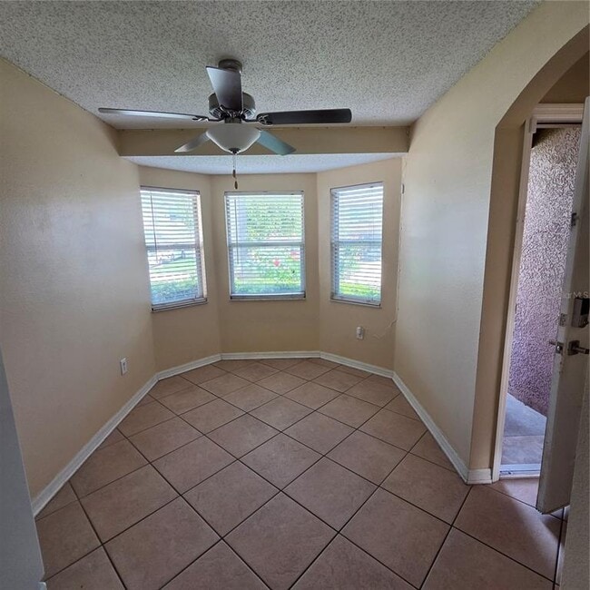 Building Photo - 27201 La Jolla Way
