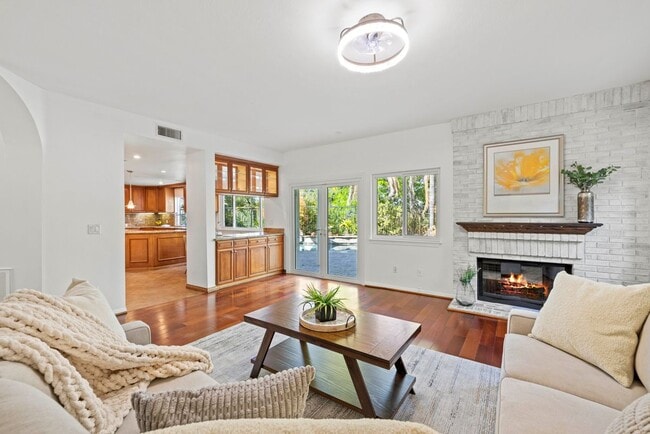Building Photo - 287 Golden Fern Ct