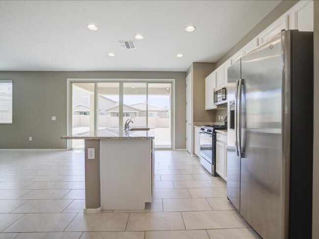 Building Photo - 6568 E Via Arroyo Azul