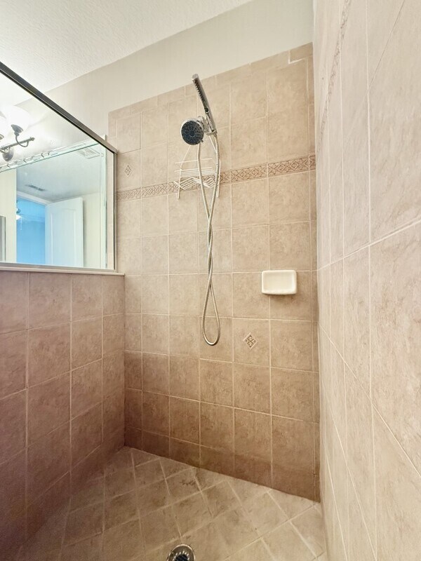 Building Photo - 6081 Jonathans Bay Cir