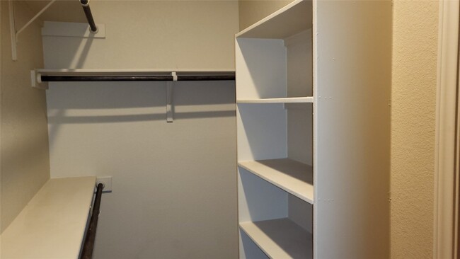 Building Photo - 152 Samuel Dr
