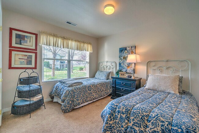 Building Photo - Fully Furnished Home. All Utilities Included!