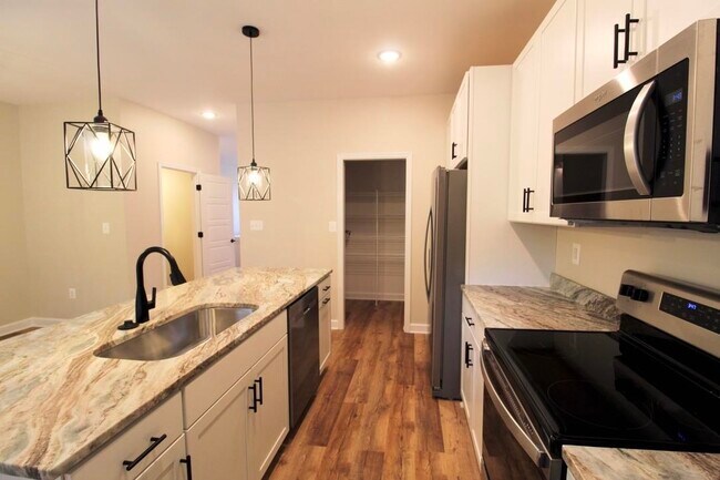 Building Photo - 1515 Palomino Trl