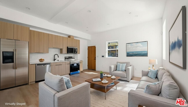 Building Photo - 1933 Magnolia Ave