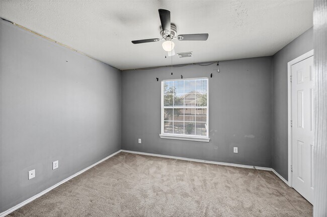 Building Photo - 12427 Oriole Lake Way