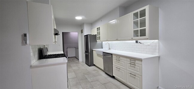 Building Photo - 40-19-4196 196th St