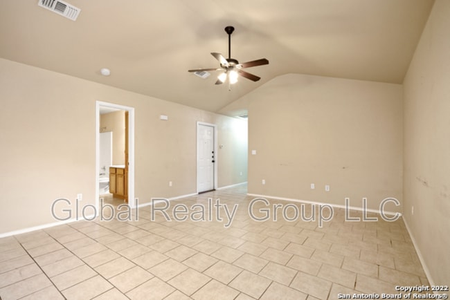 Building Photo - 280 Rosalie Dr