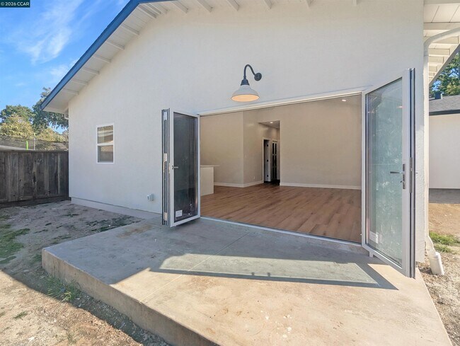 Building Photo - 1892 Sunnyvale Ave