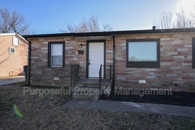 Building Photo - 2924 SW 51st St