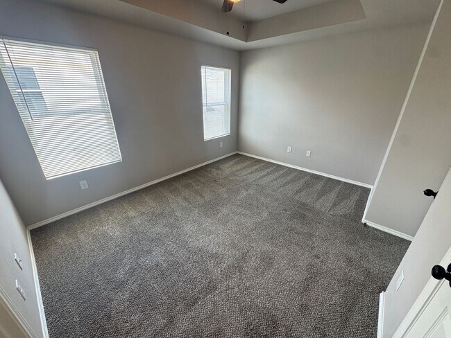 Building Photo - 4122 Swans Landing