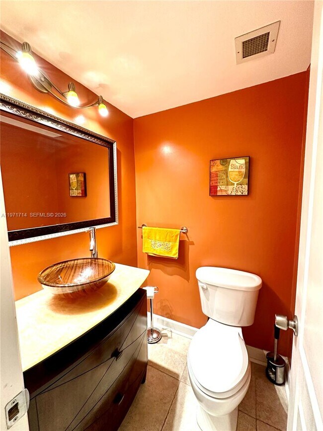 Building Photo - 1950 S Ocean Dr