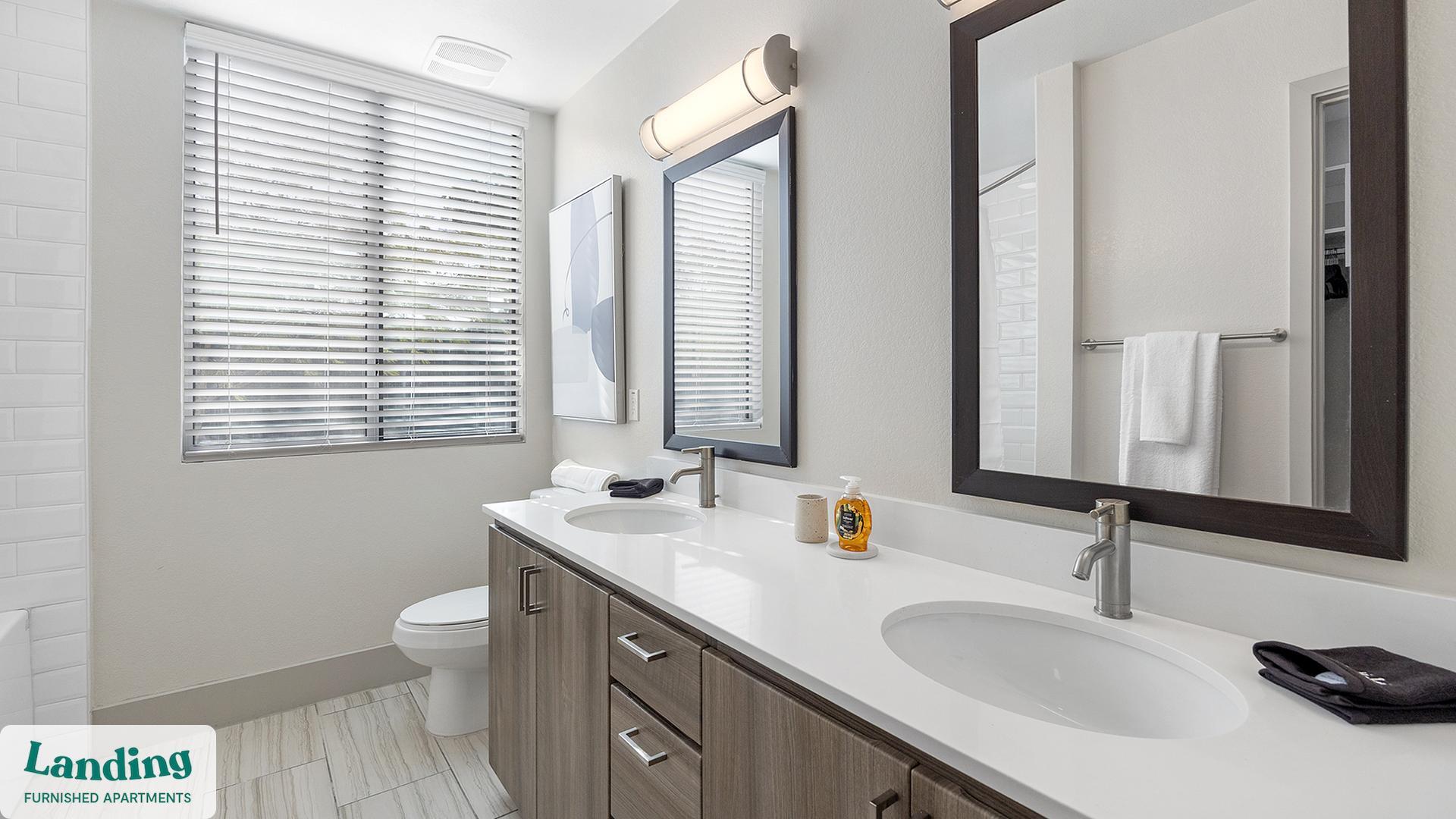 Building Photo - 2323 E Highland Ave