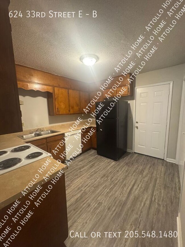 Building Photo - 2-Bedroom Apartment Convenient to McFarlan...