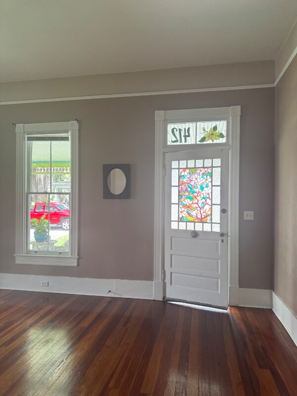 Building Photo - 412 SE Wenona Ave