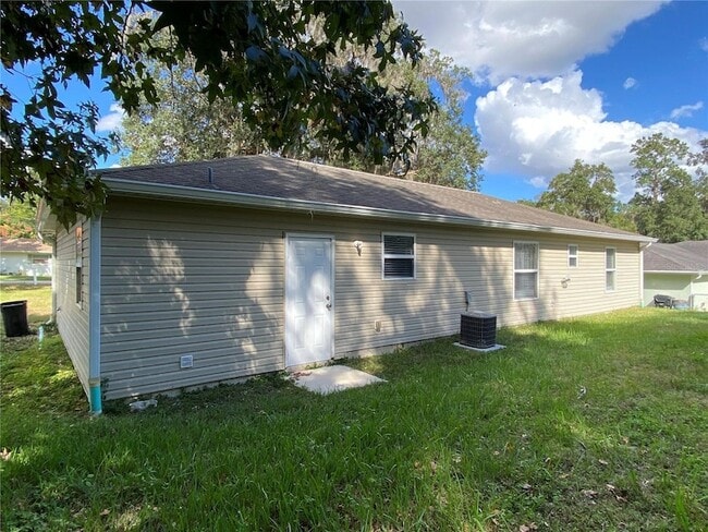 Building Photo - 5890 SE 119th Pl