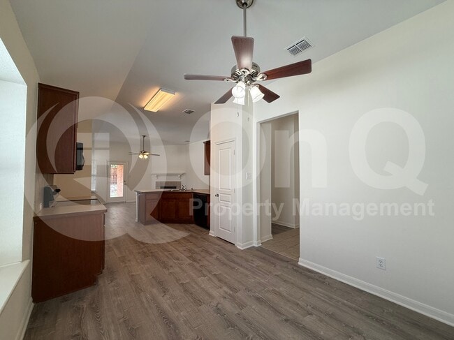 Building Photo - 2716 Watercress Dr