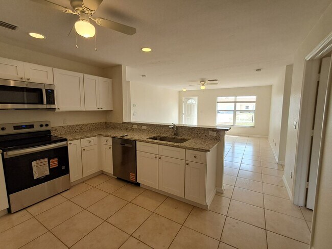 Building Photo - 2204-2206 Kenneth Ave S