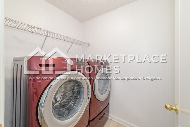 Building Photo - 1431 Biscayne Bay Dr