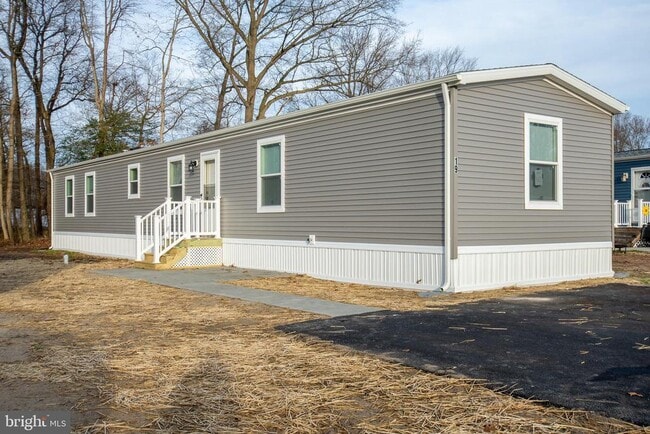 Building Photo - 19 Loxley Ln