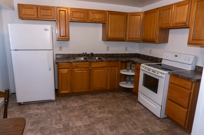 Kitchen - 212 Jefferson St