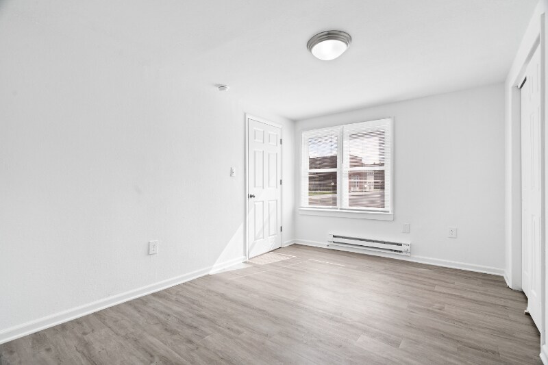 Building Photo - 102 S West St