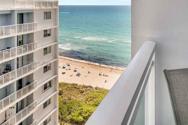 Building Photo - 6917 Collins Ave