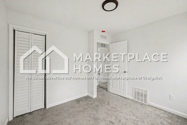 Building Photo - 19818 Fenmore St