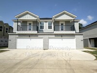 Building Photo - 1079 S Benchmark Ln