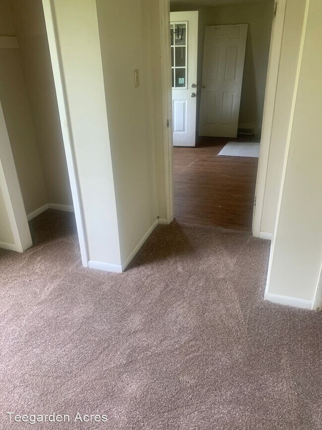 Building Photo - 3 br, 1 bath House - 4245 State Route 45