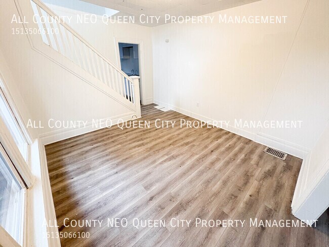 Building Photo - 225 Pleasant Ave