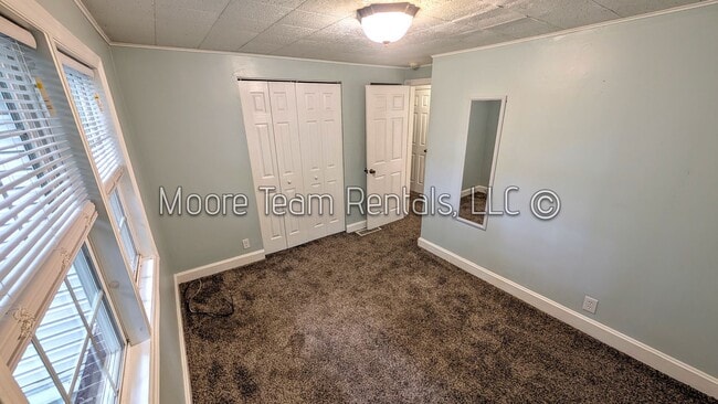 Building Photo - 348 Browning Ave
