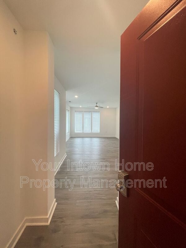 Building Photo - 377 Grant Cir SE
