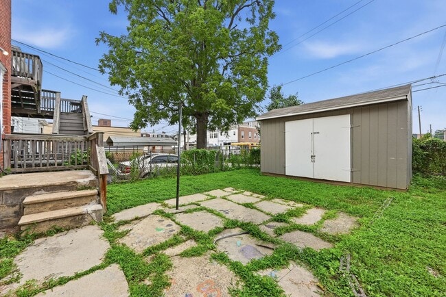 Building Photo - 113 N 13th St