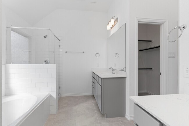 Building Photo - 31427 Vineyard Creek Dr
