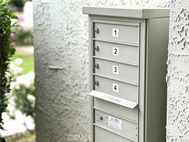 Building Photo - 4704 Park Granada