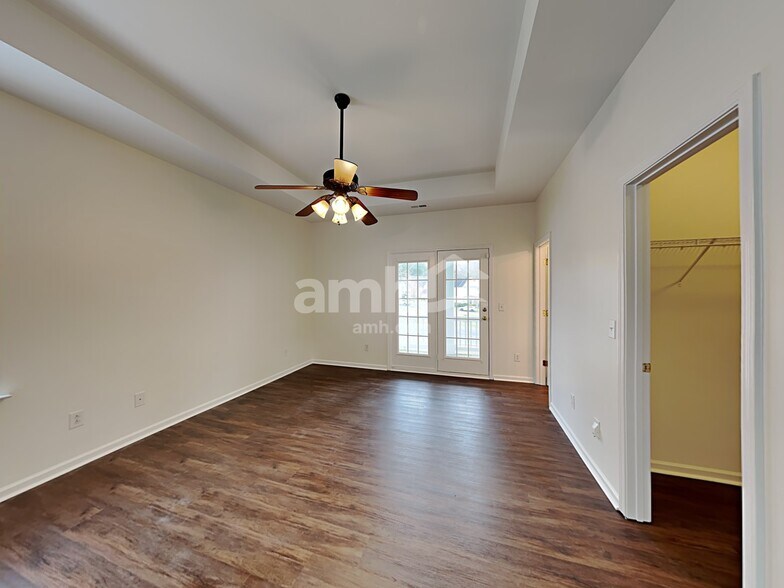 Building Photo - 4134 Vance Rd N