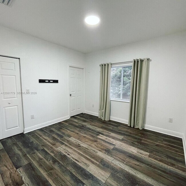 Building Photo - 1531 NW 55th Terrace