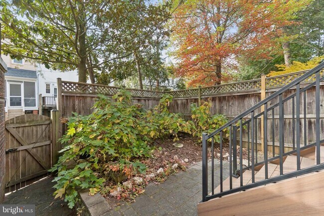 Building Photo - 5008 44th St NW