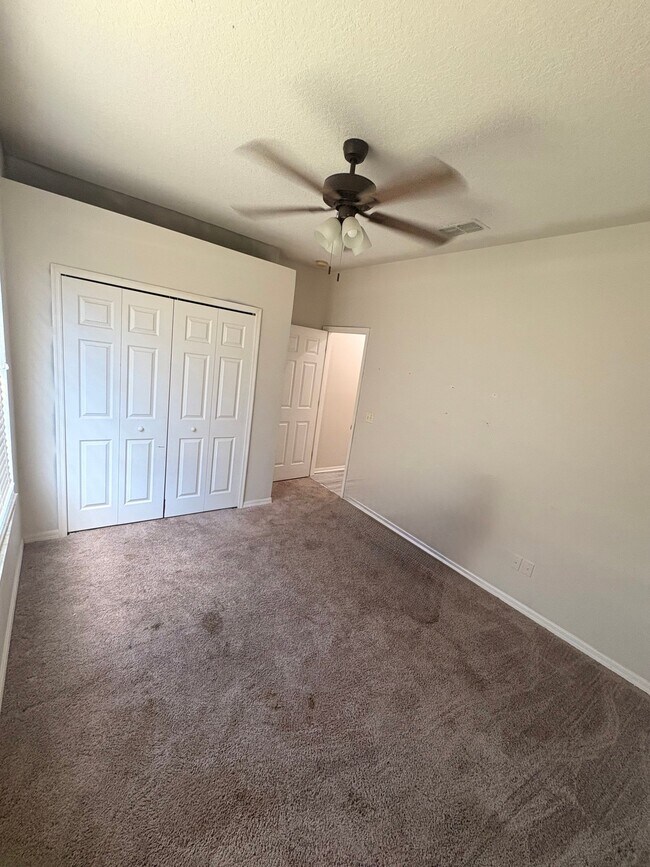Building Photo - 1118 Dekleva Dr