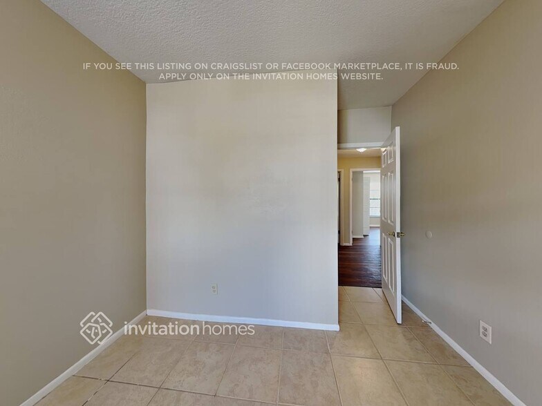 Building Photo - 1043 Burnett St